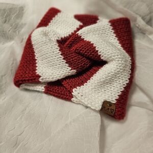 Red and White Knitted Headwrap
